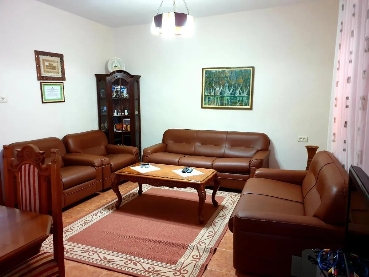 Vila Koltrina Shkodër Albánie